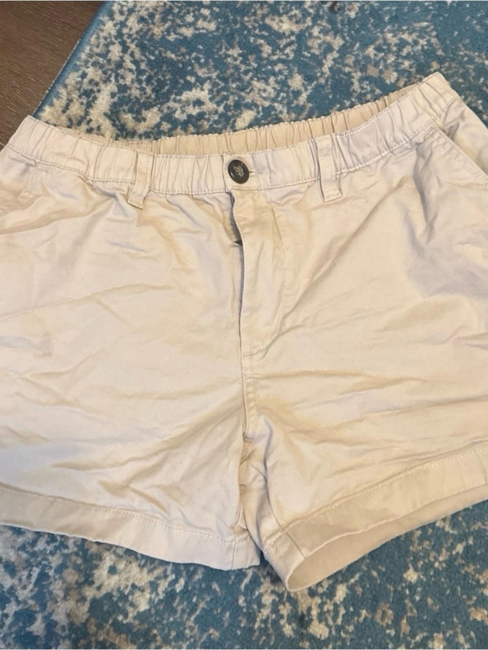 chubbies Women's Cream Elastic-Waist Shorts